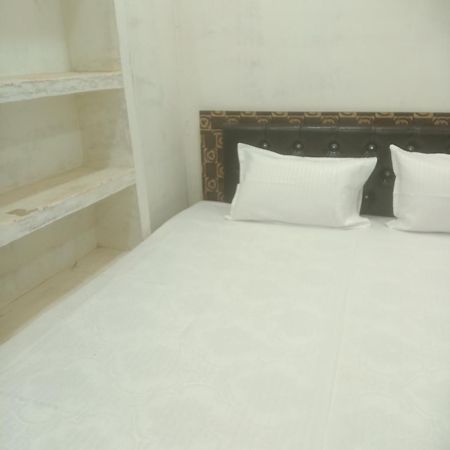 Shivaay Home Stay Varanasi Eksteriør bilde