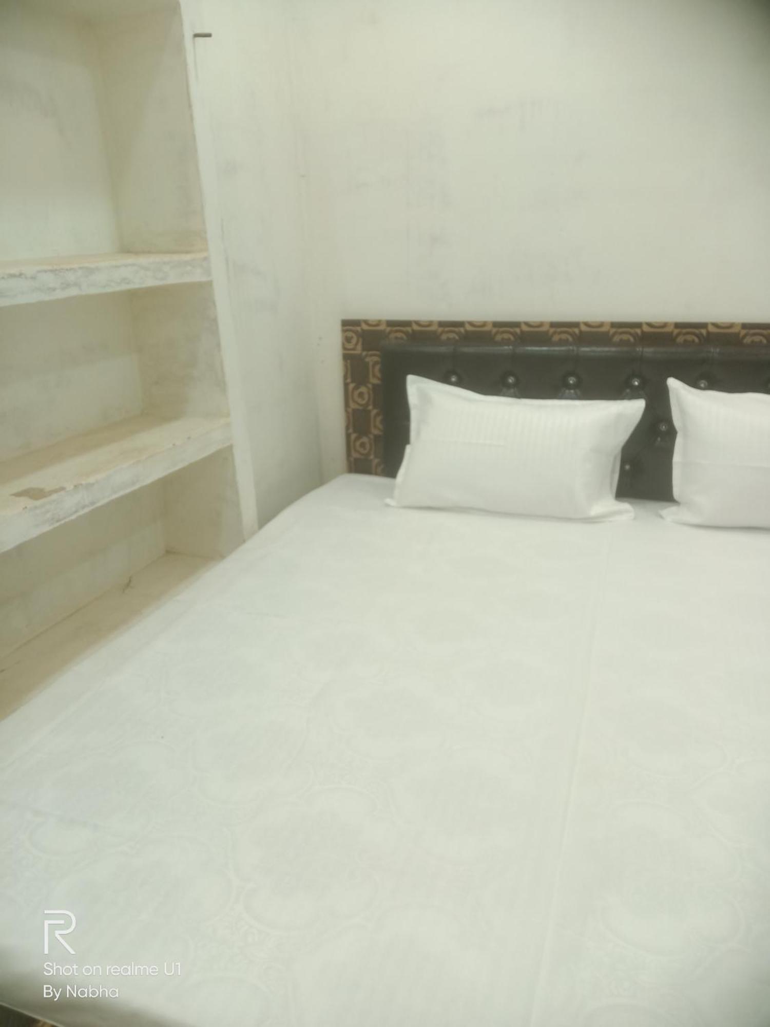 Shivaay Home Stay Varanasi Eksteriør bilde