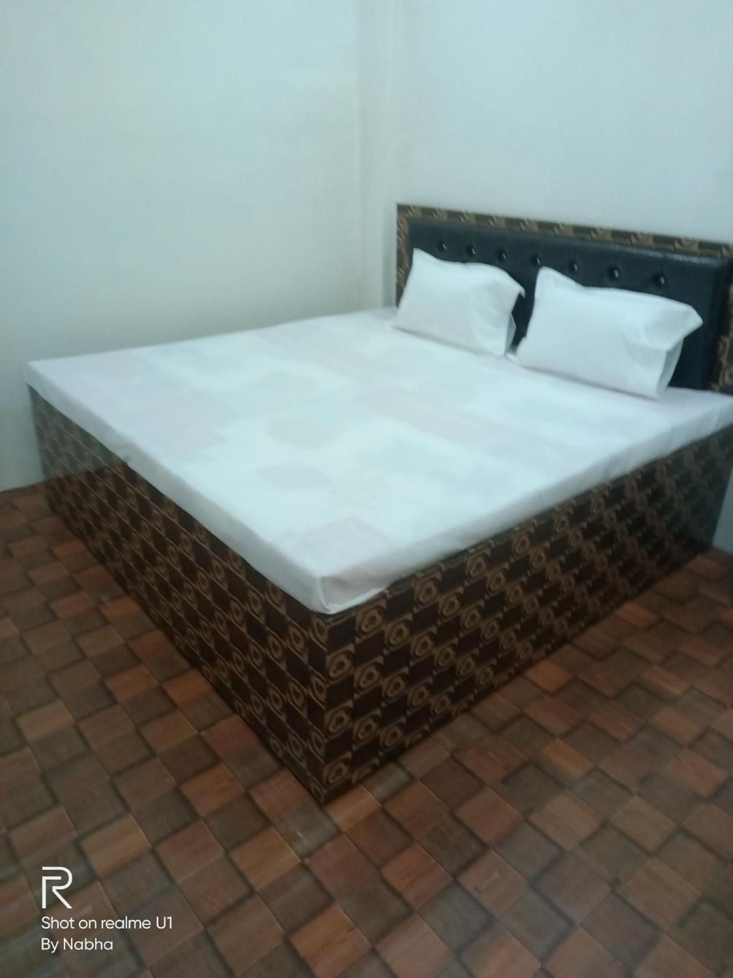 Shivaay Home Stay Varanasi Eksteriør bilde
