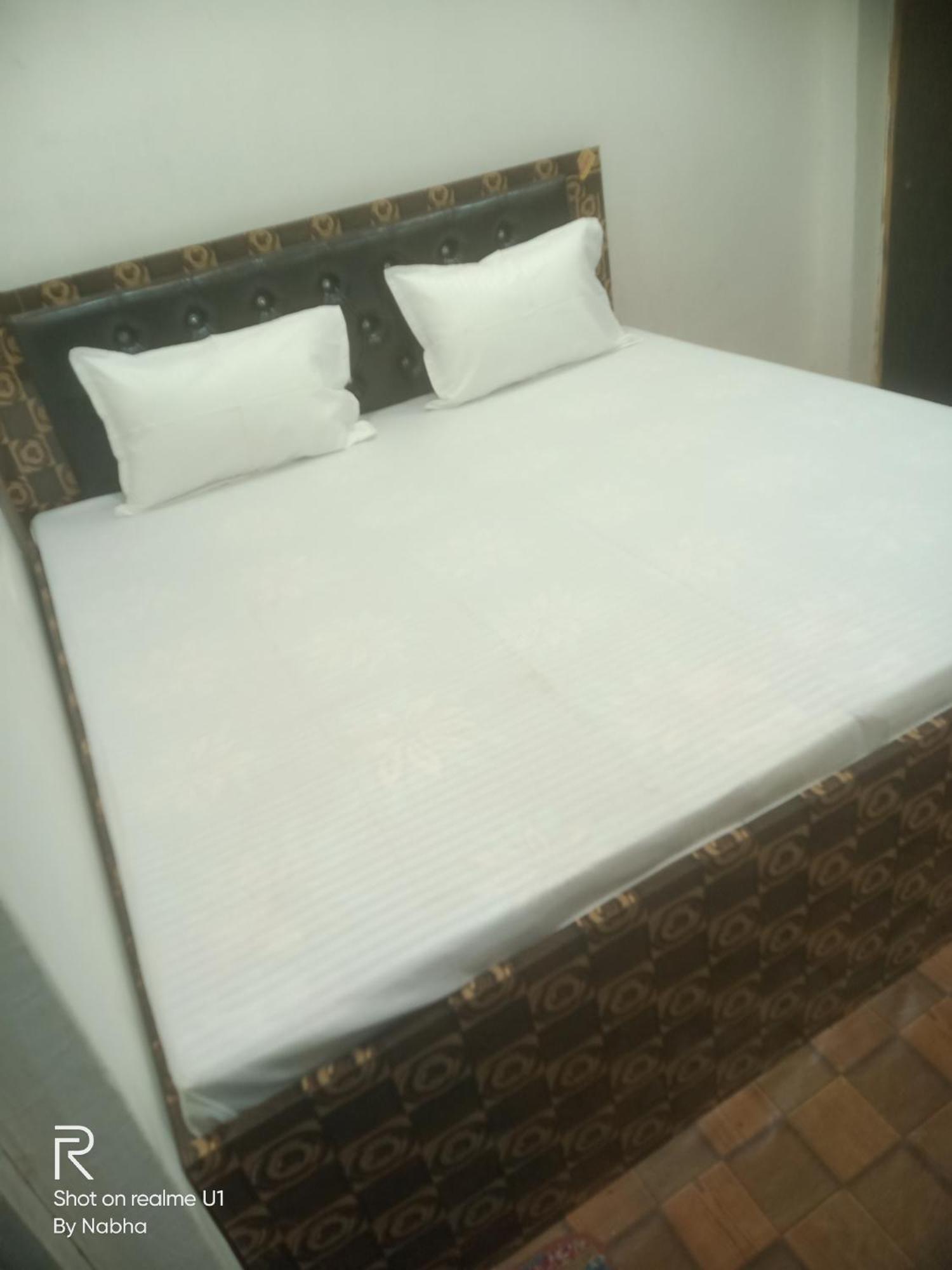 Shivaay Home Stay Varanasi Eksteriør bilde